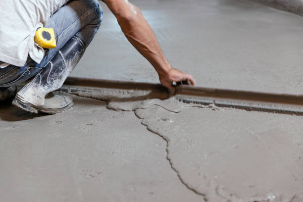 Best Concrete Flooring Contractor  in Osceola, MO